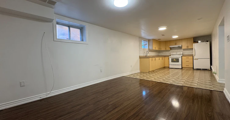 Bsmt-130 Budea Crescent, Toronto, ON, M1R 4W1 - 5