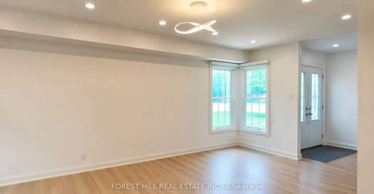 6 Chapeltown Crescent, Toronto, ON, M1W 3A7 - 4