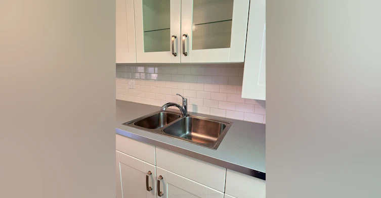 2nd floor-407 Woodbine Avenue, Toronto, ON, M4L 3P7 - 6