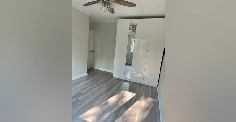 2nd floor-407 Woodbine Avenue, Toronto, ON, M4L 3P7 - 13