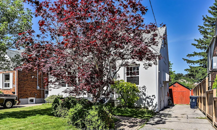 33 Plaxton Drive