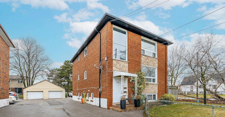 1-796 Midland Avenue, Toronto, ON, M1K 4E7