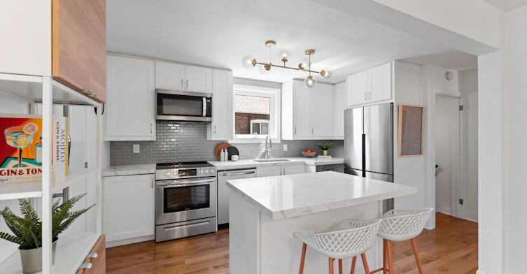 1342 Victoria Park Avenue, Toronto, ON, M4B 2L7 - 5