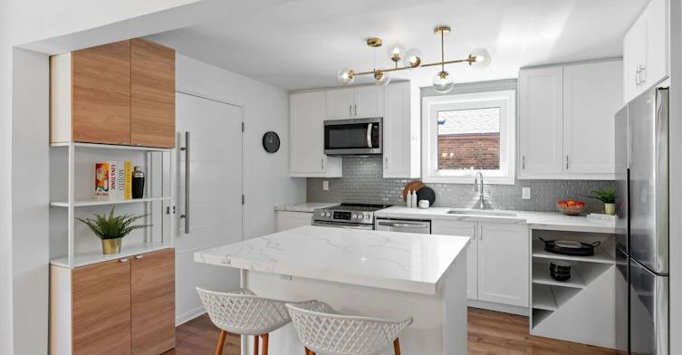 1342 Victoria Park Avenue, Toronto, ON, M4B 2L7 - 4