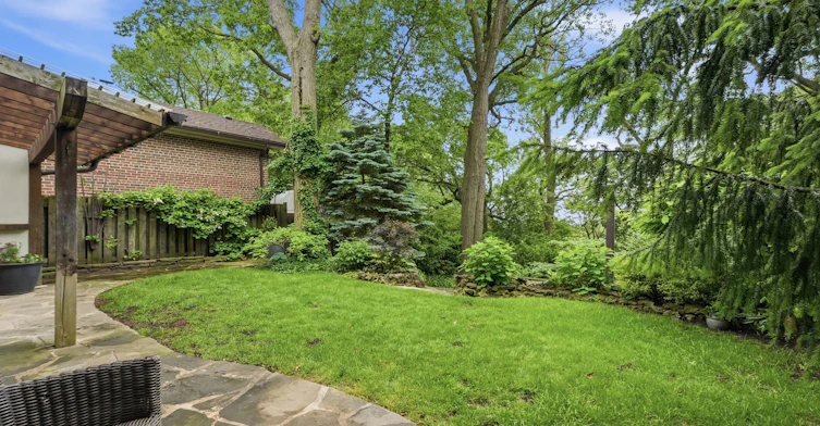 31 Glen Oak Drive, Toronto, ON, M4E 1Y4 - 14
