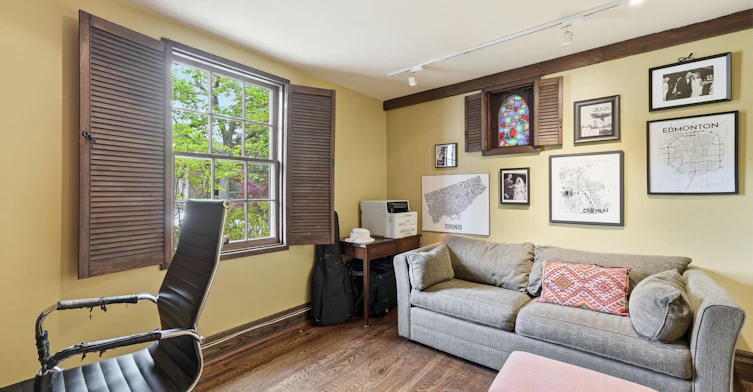 31 Glen Oak Drive, Toronto, ON, M4E 1Y4 - 30