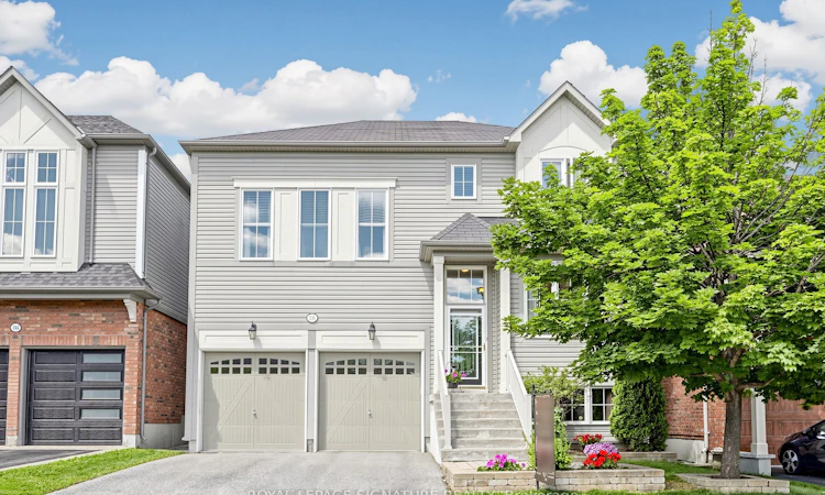 2339 Pilgrim Square