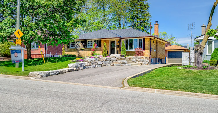 778 Tennyson Avenue, Oshawa, ON, L1H 3K6