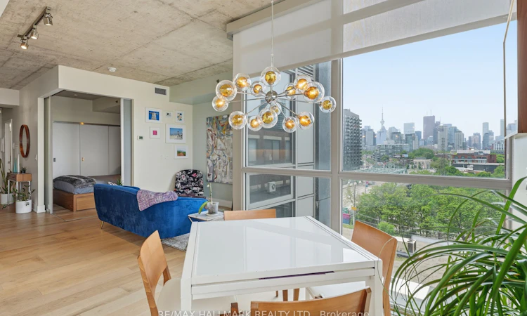 602-630 Queen Street E