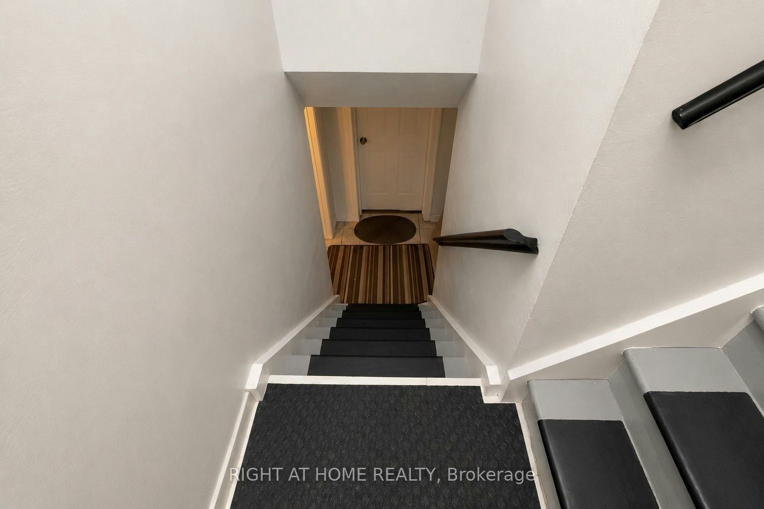 27 Wanita Road, Toronto, ON, M1C 1V3 - 3