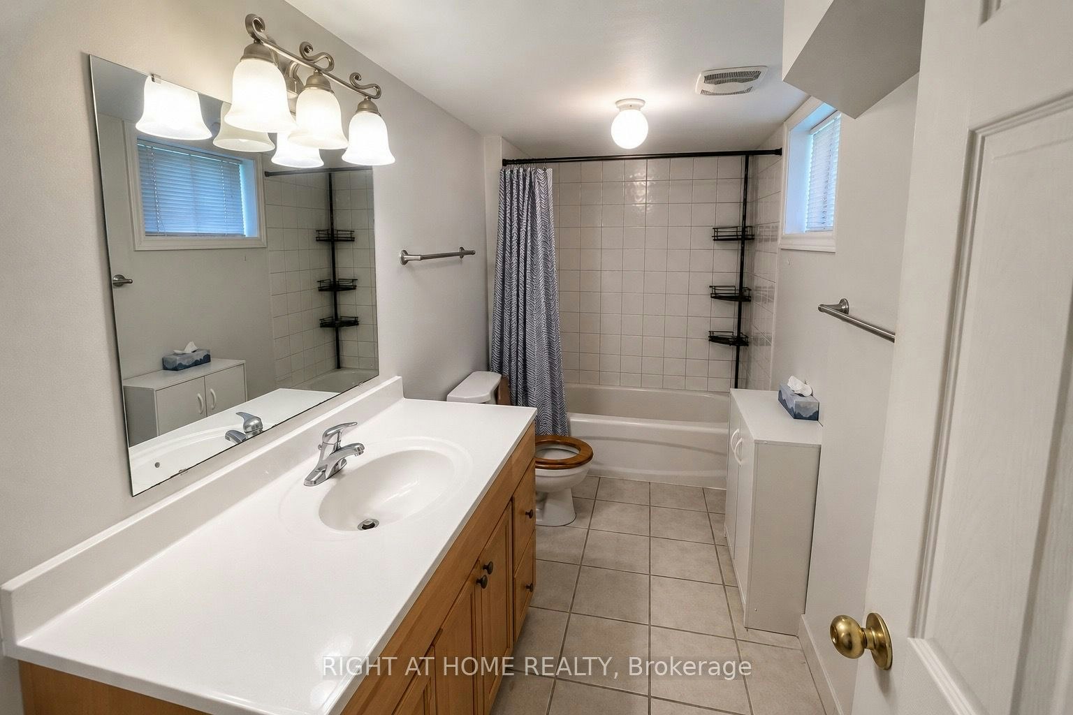 27 Wanita Road, Toronto, ON, M1C 1V3 - 7