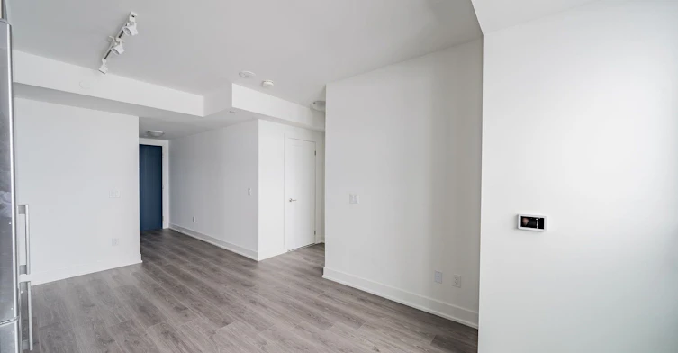 1203-2545 Simcoe Street N, Oshawa, ON, L1L 0W3 - 11
