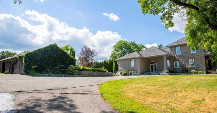 6472 Country Lane, Whitby, ON, L1M 1N6 - 2