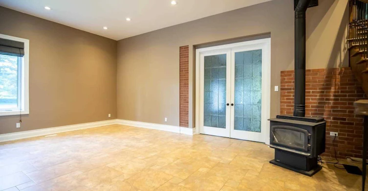 6472 Country Lane, Whitby, ON, L1M 1N6 - 4