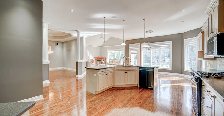 23 Hanover Court, Whitby, ON, L1N 7J1 - 17