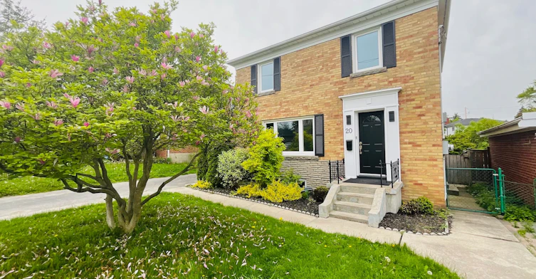 20 Roselm Road, Toronto, ON, M1R 3Y6