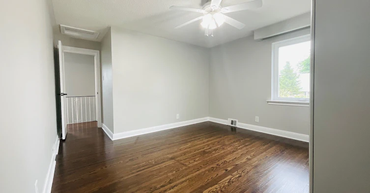 20 Roselm Road, Toronto, ON, M1R 3Y6 - 21