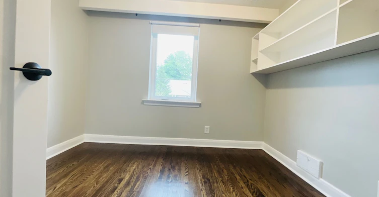 20 Roselm Road, Toronto, ON, M1R 3Y6 - 18