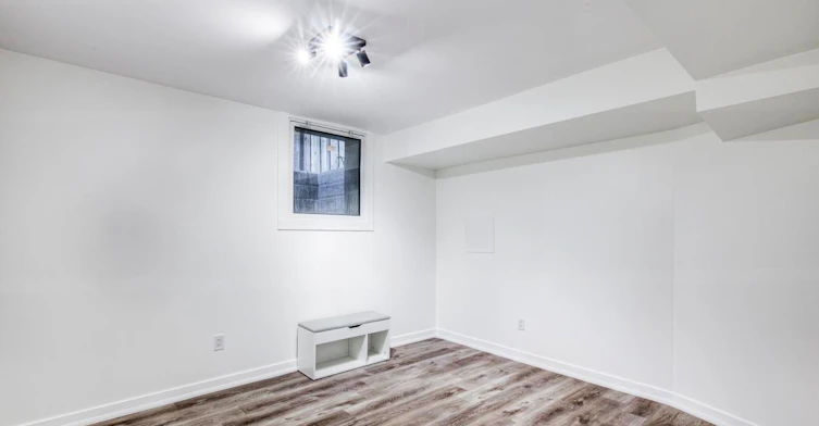 LOWER - 562 Winette Road, Pickering, ON, L1W 2M3 - 15