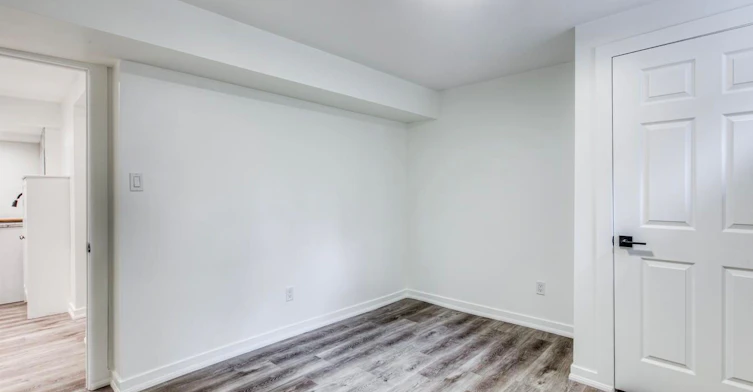 LOWER - 562 Winette Road, Pickering, ON, L1W 2M3 - 14