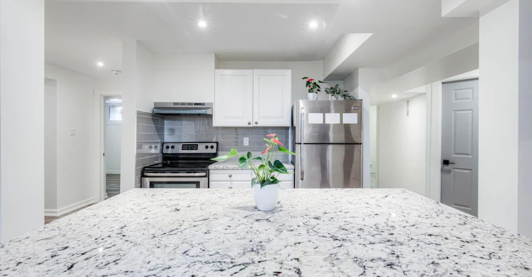 LOWER - 562 Winette Road, Pickering, ON, L1W 2M3 - 6