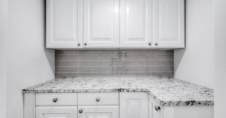 LOWER - 562 Winette Road, Pickering, ON, L1W 2M3 - 12