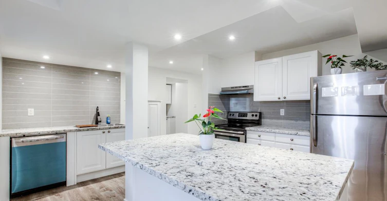 LOWER - 562 Winette Road, Pickering, ON, L1W 2M3 - 4