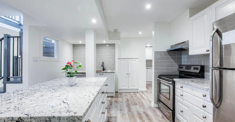 LOWER - 562 Winette Road, Pickering, ON, L1W 2M3 - 8