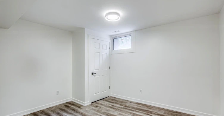 LOWER - 562 Winette Road, Pickering, ON, L1W 2M3 - 13