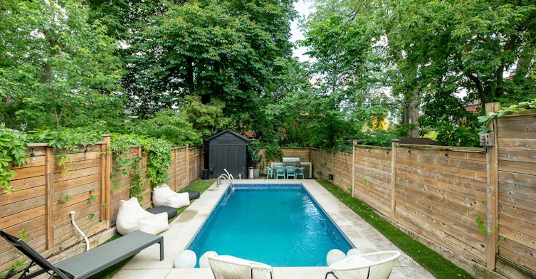 35 Dingwall Avenue, Toronto, ON, M4J 1C4 - 37