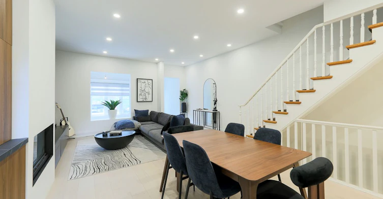 35 Dingwall Avenue, Toronto, ON, M4J 1C4 - 10