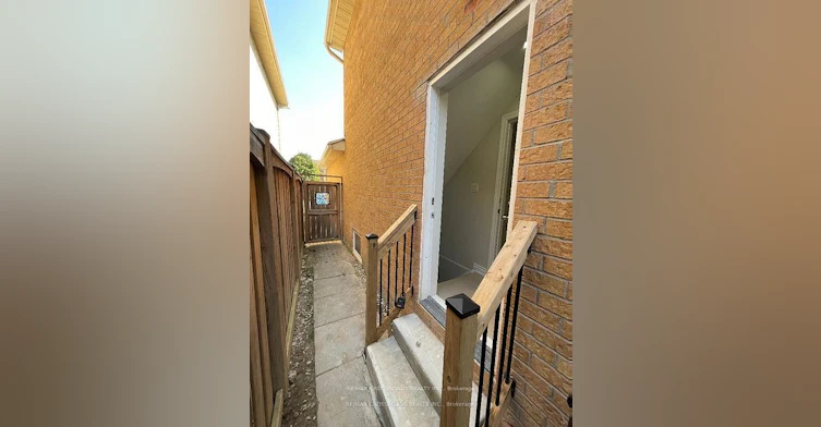 1538 Amberlea Road, Pickering, ON, L1V 4V4 - 14