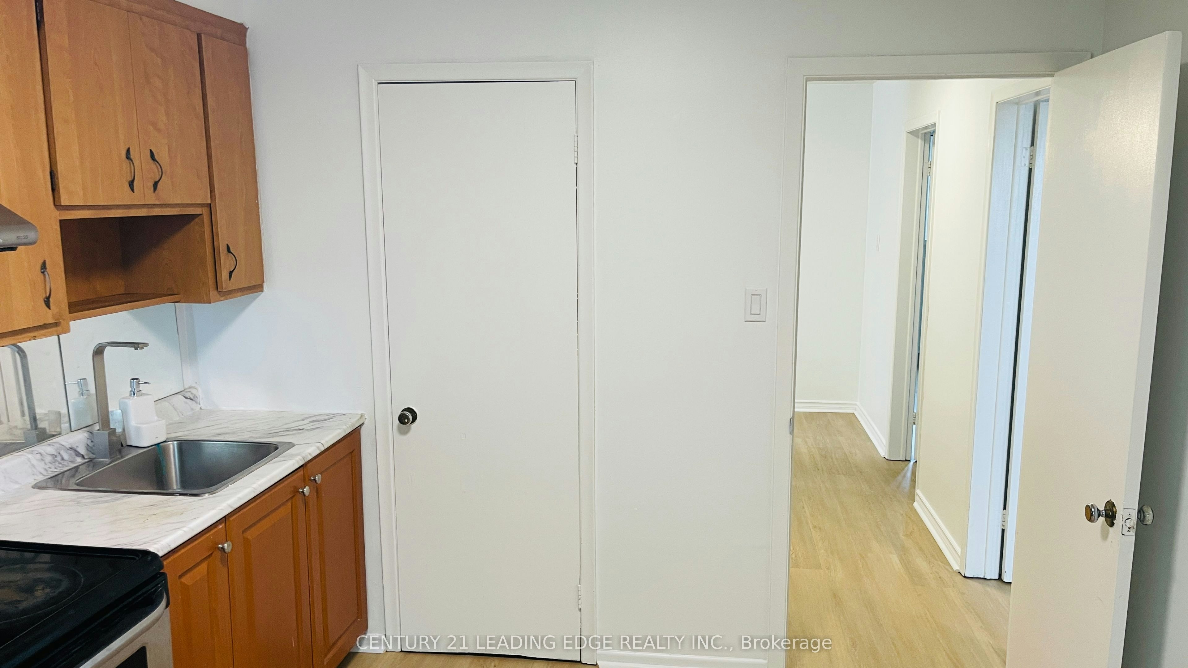Second Flr-56 Jeavons Avenue, Toronto, ON, M1K 1T2 - 13