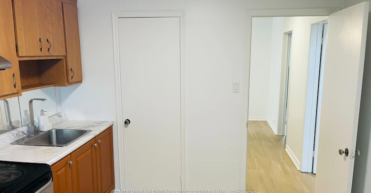 Second Flr-56 Jeavons Avenue, Toronto, ON, M1K 1T2 - 13