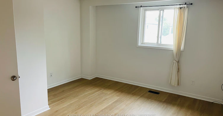 Second Flr-56 Jeavons Avenue, Toronto, ON, M1K 1T2 - 8