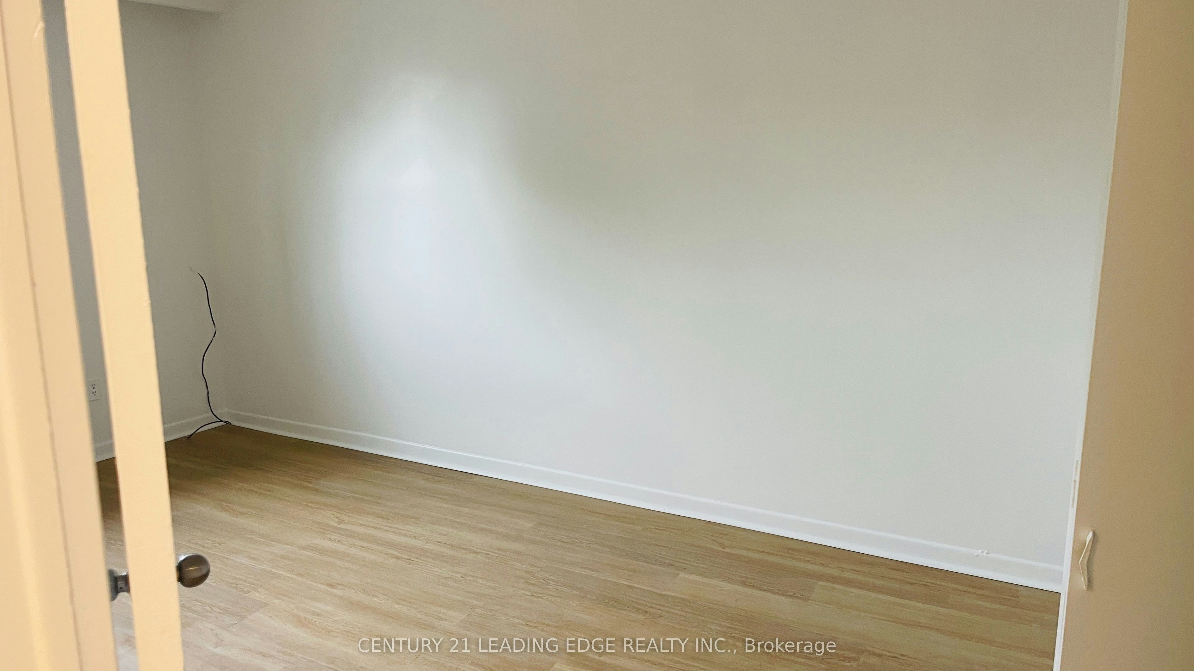 Second Flr-56 Jeavons Avenue, Toronto, ON, M1K 1T2 - 9