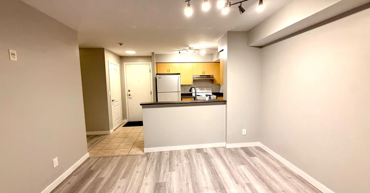 302-3650 Kingston Road, Toronto, ON, M1M 1R9 - 5