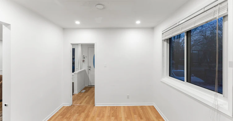 MAIN-312 Palmerston Avenue, Whitby, ON, L1N 3E9 - 2