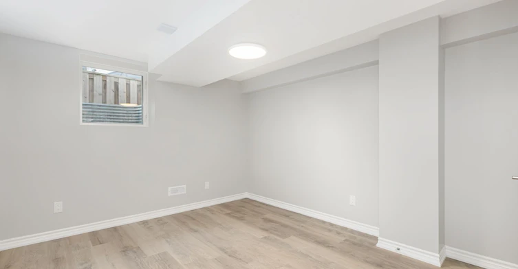Upper-201 High Street, Whitby, ON, L1N 5H5 - 19