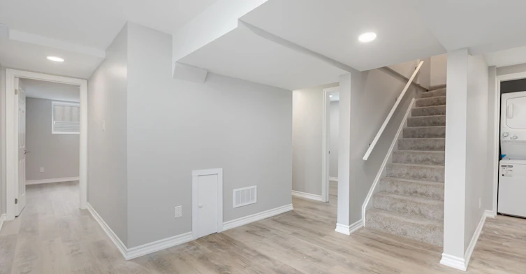 Upper-201 High Street, Whitby, ON, L1N 5H5 - 18