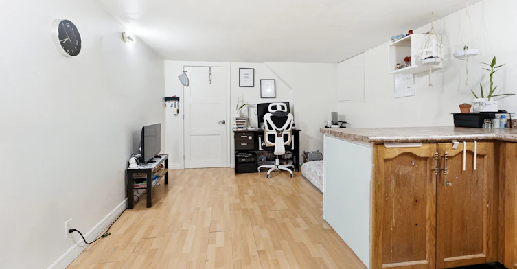 BSMT-312 Palmerston Avenue, Whitby, ON, L1N 3E9 - 4