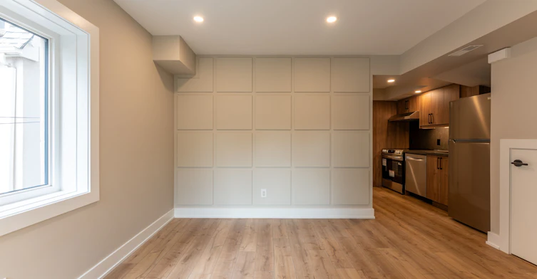 #2-352 Jones Avenue, Toronto, ON, M4J 3G3