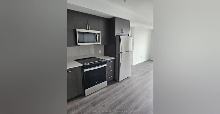 1618-2545 Simcoe Street North Avenue N, Oshawa, ON, L1L 0W3 - 8