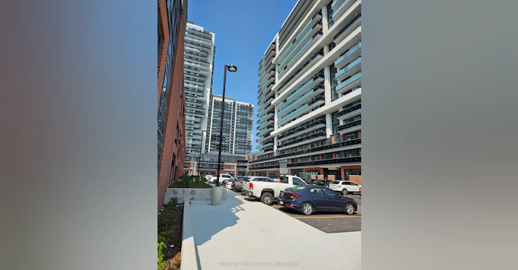 1618-2545 Simcoe Street North Avenue N, Oshawa, ON, L1L 0W3