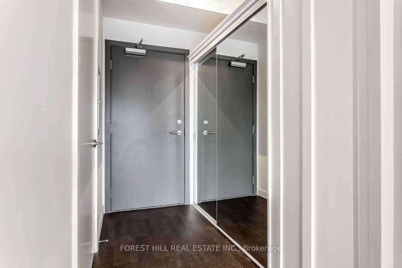 212-246 Logan Avenue, Toronto, ON, M4M 0E9 - 4