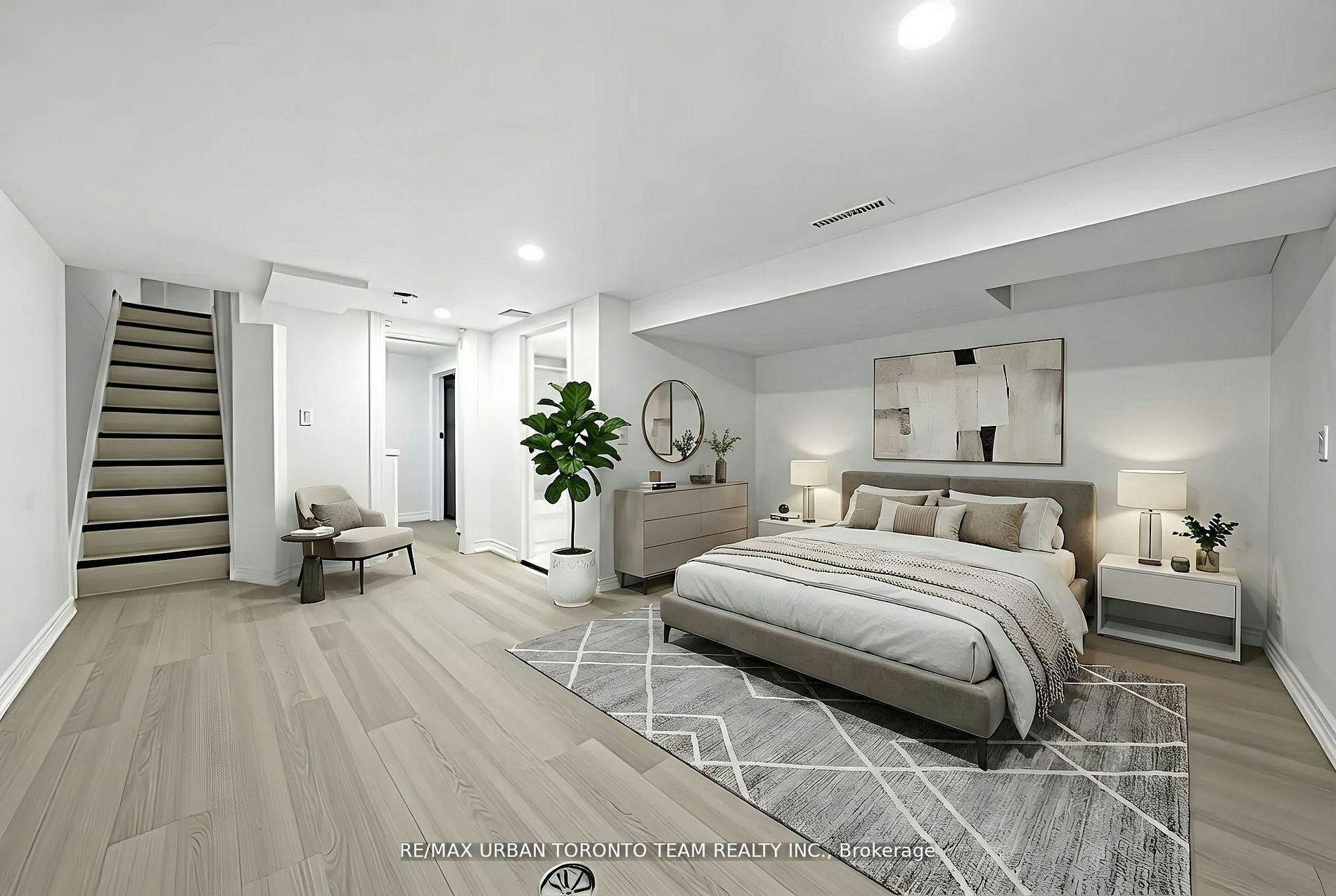 Main-880 Dundas Street E, Toronto, ON, M4M 1R3 - 4