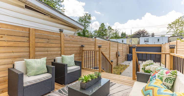 12 Marigold Avenue, Toronto, ON, M4M 3B2 - 35