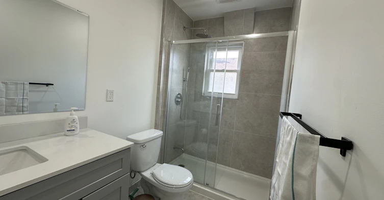 926 Greenwood Avenue, Toronto, ON, M4J 4C1 - 13