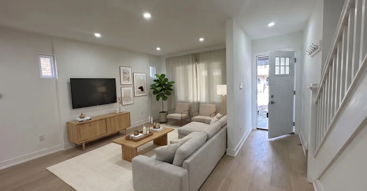 926 Greenwood Avenue, Toronto, ON, M4J 4C1