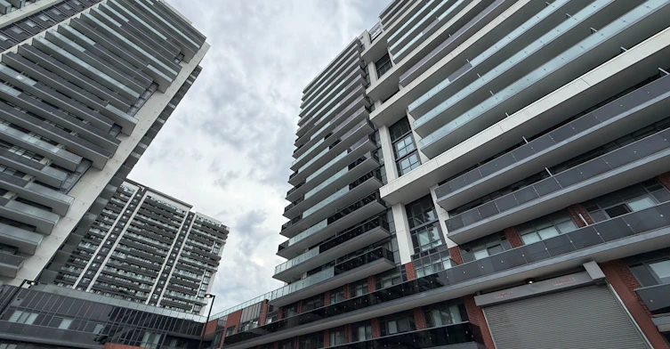 539-2545 Simcoe St Street N, Oshawa, ON, L1L 0W3 - 3